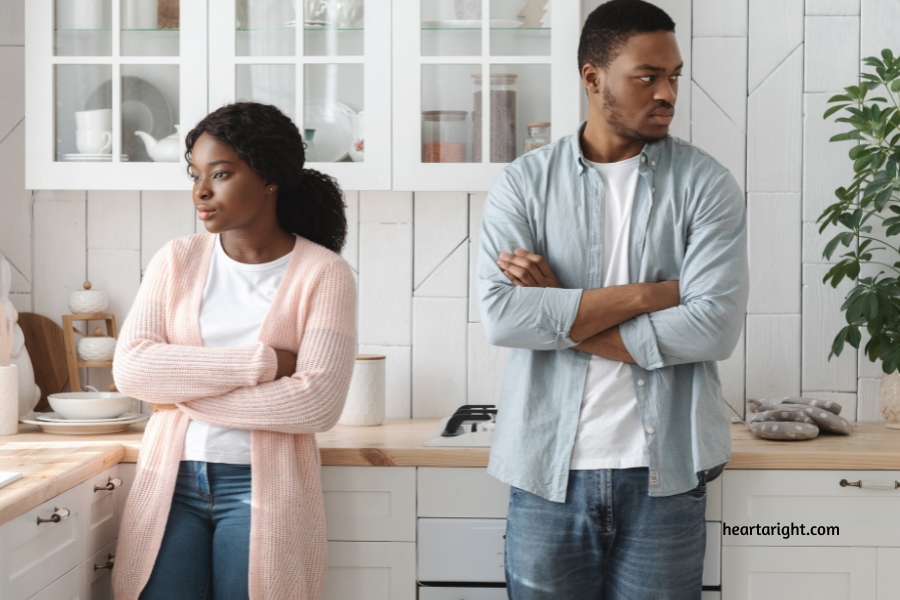 Signs Your Relationship Lacks Transparency